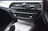 USED 2017 67 BMW 5 SERIES 3.0 530d SE Saloon 4dr Diesel Auto xDrive Euro 6 (s/s) (265 ps) COMFORT PACK / TECHNOLOGY PACK
