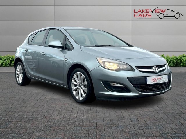 2012 Vauxhall Astra 1.4 16v Active Hatchback 5dr Petrol Manual Euro 5 (100 ps) photo
