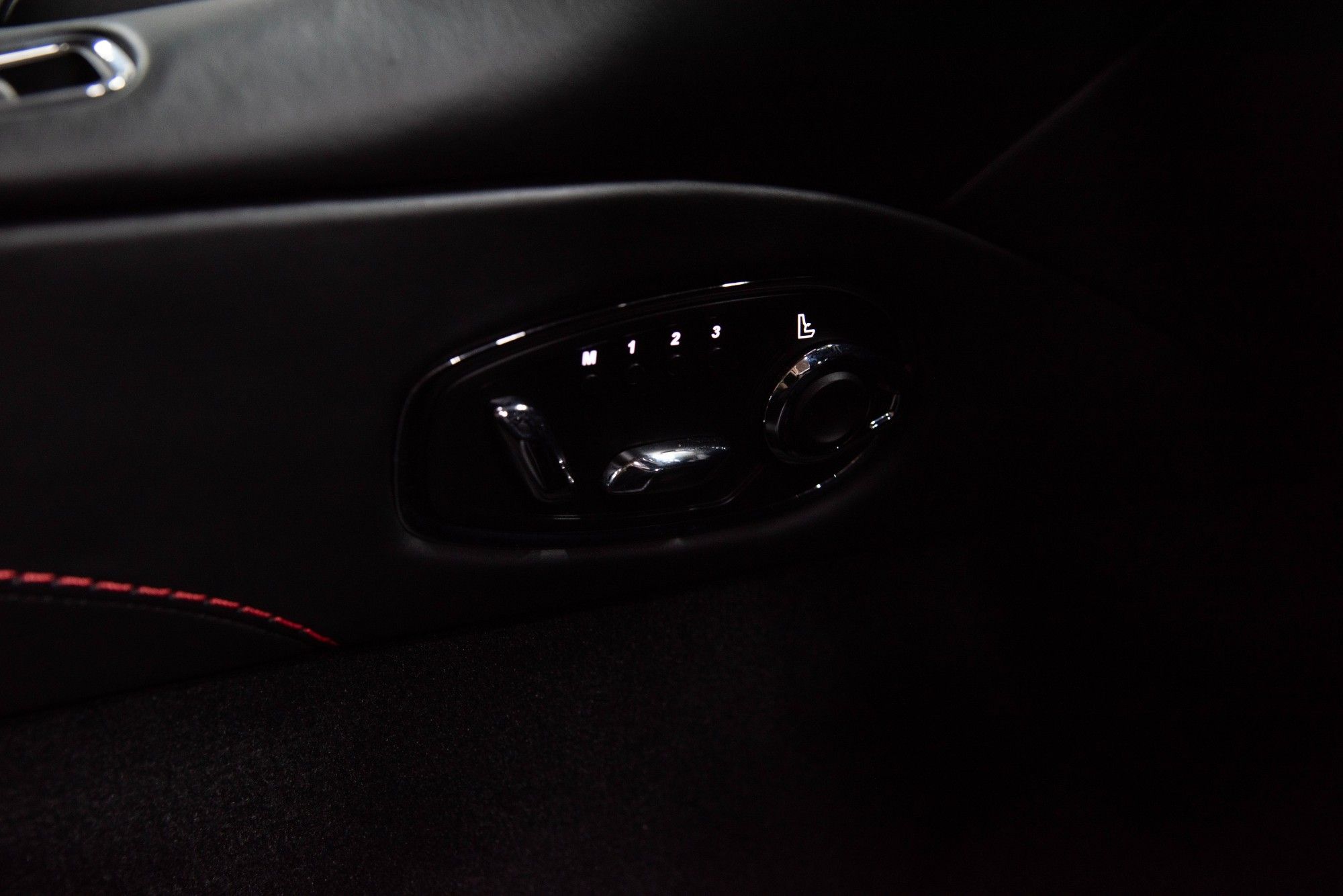 USED 2019 11 ASTON MARTIN DB11 4.0 V8 Coupe 