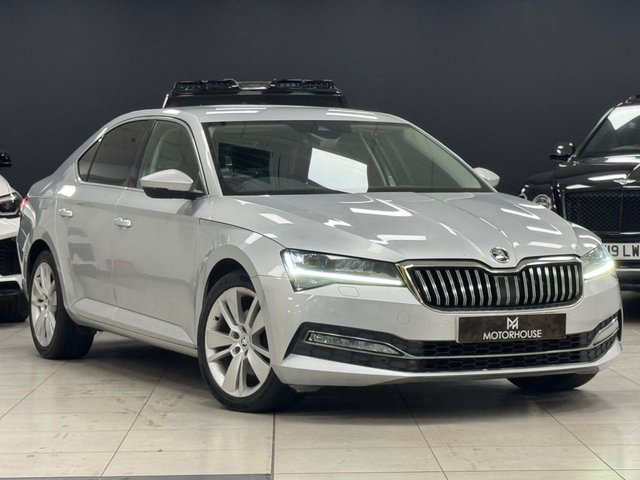 2019 SKODA SUPERB - Photo 1