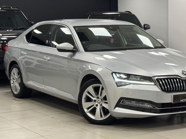 2019 SKODA SUPERB - Photo 6