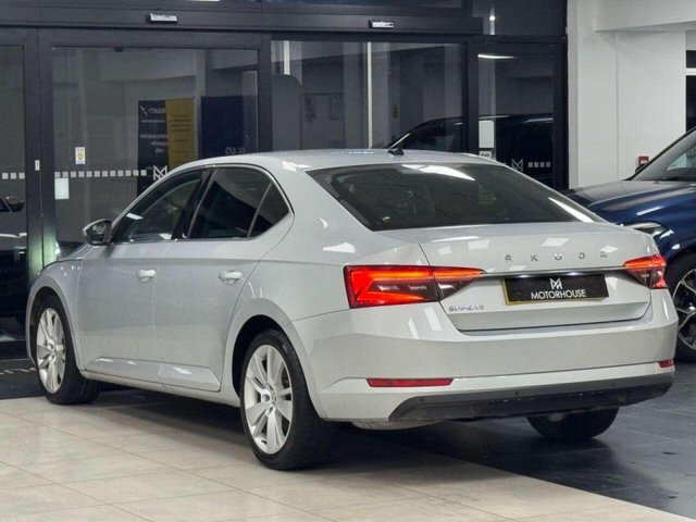 View our SKODA SUPERB