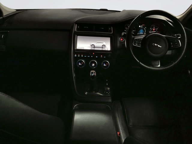 2019 Jaguar E-Pace 2L S 5dr - Photo 3