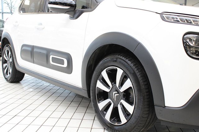 2023 CITROEN C3 1.2 PureTech PLUS Hatchback 5dr Petrol Manual Euro 6 (s/s) (83 ps) - Photo 11