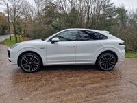 USED 2023 23 PORSCHE CAYENNE 3.0 V6 E-Hybrid 17.9kWh Platinum Edition Coupe 5dr Petrol Plug-in Hybrid TiptronicS 4WD Euro 6 (s/s) (3.6kW Charger) (462 ps) 8.9% APR FINANCE RATES