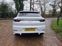 USED 2023 23 PORSCHE CAYENNE 3.0 V6 E-Hybrid 17.9kWh Platinum Edition Coupe 5dr Petrol Plug-in Hybrid TiptronicS 4WD Euro 6 (s/s) (3.6kW Charger) (462 ps) 8.9% APR FINANCE RATES