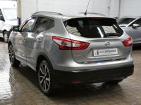 USED 2014 51 NISSAN QASHQAI 1.6 dCi Tekna SUV 5dr Diesel XTRON 2WD Euro 5 (s/s) (130 ps) SAT NAV SUNROOF LEATHER REAR VIEW CAMERA PARKING SENSORS 3 OWNERS FROM NEW SERVICE HISTORY VERY LOW MILES