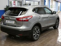 USED 2014 51 NISSAN QASHQAI 1.6 dCi Tekna SUV 5dr Diesel XTRON 2WD Euro 5 (s/s) (130 ps) SAT NAV SUNROOF LEATHER REAR VIEW CAMERA PARKING SENSORS 3 OWNERS FROM NEW SERVICE HISTORY VERY LOW MILES