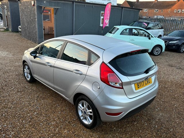 2017 FORD FIESTA 1.25 Zetec Euro 6 5dr - Photo 12