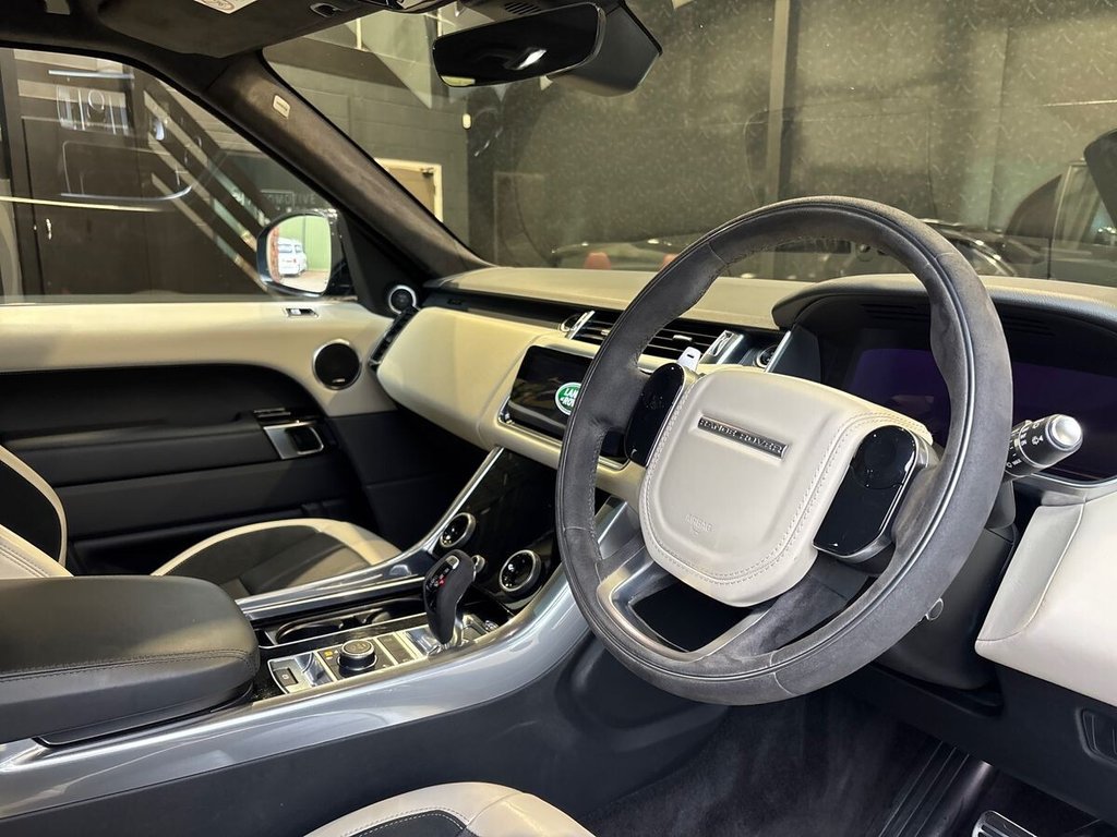 USED 2020 20 LAND ROVER RANGE ROVER SPORT 3.0 P400 MHEV HST SUV 5dr Petrol Auto 4WD Euro 6 (s/s) (400 ps) PANORAMIC ROOF|DEPLOYABLE STEP