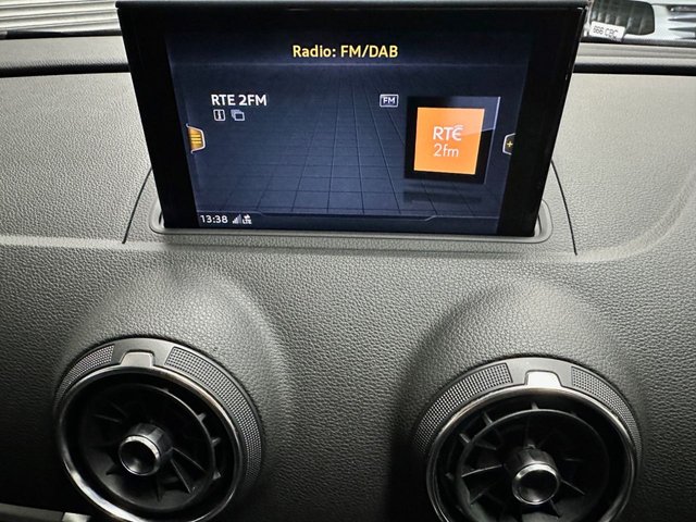 2017 AUDI A3 - Photo 9