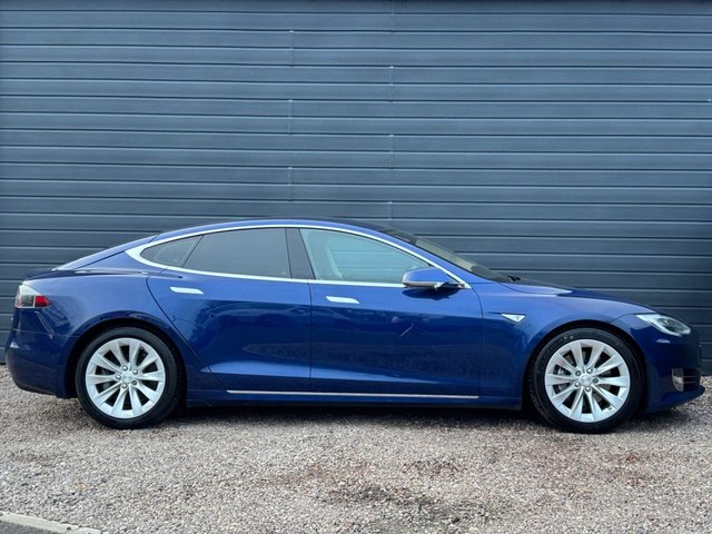 2016 TESLA MODEL S - Photo 8