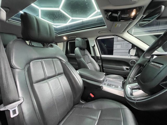 2019 Land Rover Range Rover Sport 3L Hse Dynamic 5dr - Photo 4