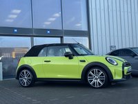 USED 2021 71 MINI CONVERTIBLE 1.5 Cooper Exclusive Convertible 2dr Petrol Steptronic Euro 6 (s/s) (136 ps) 1 LADY OWNER*F.S.H*NAV&COMFORT PACK