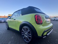 USED 2021 71 MINI CONVERTIBLE 1.5 Cooper Exclusive Convertible 2dr Petrol Steptronic Euro 6 (s/s) (136 ps) 1 LADY OWNER*F.S.H*NAV&COMFORT PACK