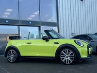 USED 2021 71 MINI CONVERTIBLE 1.5 Cooper Exclusive Convertible 2dr Petrol Steptronic Euro 6 (s/s) (136 ps) 1 LADY OWNER*F.S.H*NAV&COMFORT PACK
