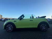 USED 2021 71 MINI CONVERTIBLE 1.5 Cooper Exclusive Convertible 2dr Petrol Steptronic Euro 6 (s/s) (136 ps) 1 LADY OWNER*F.S.H*NAV&COMFORT PACK