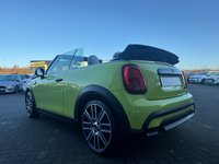 USED 2021 71 MINI CONVERTIBLE 1.5 Cooper Exclusive Convertible 2dr Petrol Steptronic Euro 6 (s/s) (136 ps) 1 LADY OWNER*F.S.H*NAV&COMFORT PACK