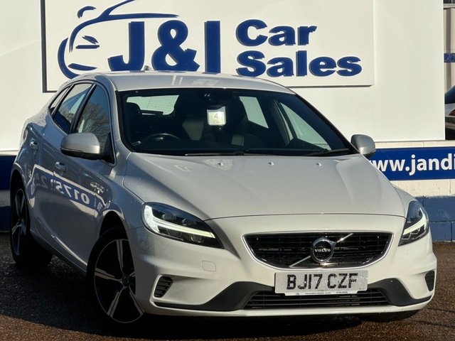 2017 VOLVO V40 2.0 T2 R-Design Hatchback 5dr Petrol Manual Euro 6 (s/s) (122 ps)