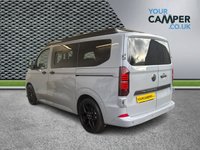 USED 2025 25 VOLKSWAGEN TRANSPORTER 2.0 TDI COMMERCE T30 SWB 150 BHP AUTOMATIC / SWB  / 6 SEATS / CRUISE / CAR PLAY / STONE GREY