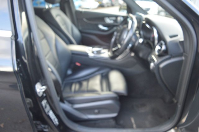 2016 MERCEDES-BENZ GLC 2016 2.1 GLC250d AMG Line (Premium Plus) SUV 5dr Diesel G-Tronic 4MATIC Euro 6 (s/s) (204 ps) - Photo 11