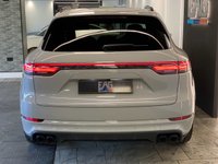USED 2022 72 PORSCHE CAYENNE 3.0 V6 E-Hybrid 17.9kWh Platinum Edition SUV 5dr Petrol Plug-in Hybrid TiptronicS 4WD Euro 6 (s/s) (3.6kW Charger) (462 ps) STUNNING COLOUR | GREAT SPEC