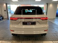 USED 2022 72 PORSCHE CAYENNE 3.0 V6 E-Hybrid 17.9kWh Platinum Edition SUV 5dr Petrol Plug-in Hybrid TiptronicS 4WD Euro 6 (s/s) (3.6kW Charger) (462 ps) STUNNING COLOUR | GREAT SPEC