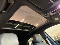 USED 2022 72 PORSCHE CAYENNE 3.0 V6 E-Hybrid 17.9kWh Platinum Edition SUV 5dr Petrol Plug-in Hybrid TiptronicS 4WD Euro 6 (s/s) (3.6kW Charger) (462 ps) STUNNING COLOUR | GREAT SPEC