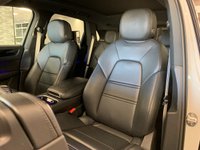 USED 2022 72 PORSCHE CAYENNE 3.0 V6 E-Hybrid 17.9kWh Platinum Edition SUV 5dr Petrol Plug-in Hybrid TiptronicS 4WD Euro 6 (s/s) (3.6kW Charger) (462 ps) STUNNING COLOUR | GREAT SPEC