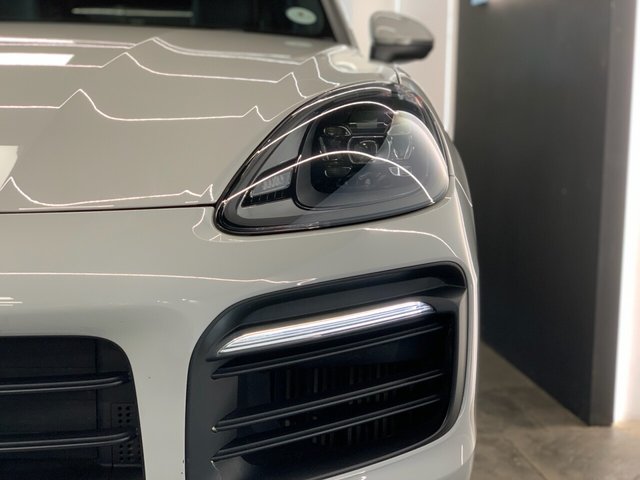 USED 2022 72 PORSCHE CAYENNE 3.0 V6 E-Hybrid 17.9kWh Platinum Edition SUV 5dr Petrol Plug-in Hybrid TiptronicS 4WD Euro 6 (s/s) (3.6kW Charger) (462 ps) STUNNING COLOUR | GREAT SPEC