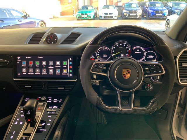 USED 2022 72 PORSCHE CAYENNE 3.0 V6 E-Hybrid 17.9kWh Platinum Edition SUV 5dr Petrol Plug-in Hybrid TiptronicS 4WD Euro 6 (s/s) (3.6kW Charger) (462 ps) STUNNING COLOUR | GREAT SPEC