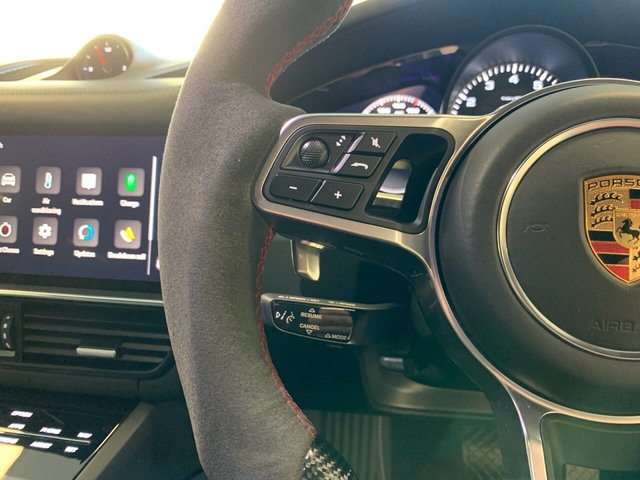 USED 2022 72 PORSCHE CAYENNE 3.0 V6 E-Hybrid 17.9kWh Platinum Edition SUV 5dr Petrol Plug-in Hybrid TiptronicS 4WD Euro 6 (s/s) (3.6kW Charger) (462 ps) STUNNING COLOUR | GREAT SPEC