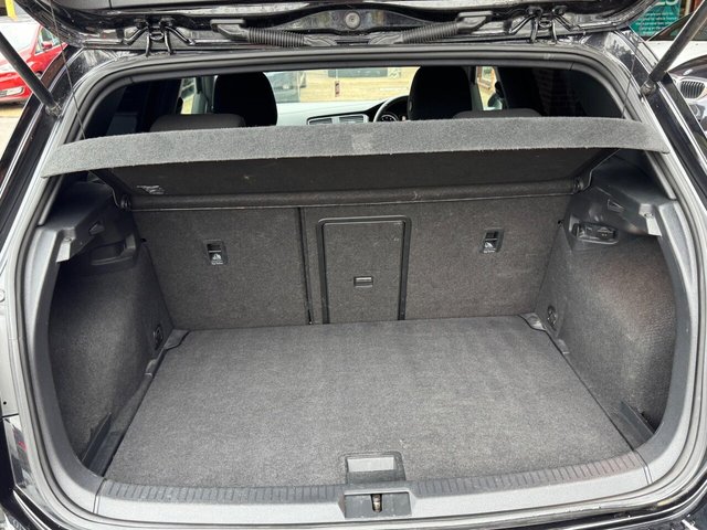 2017 VOLKSWAGEN GOLF 2017 2.0 TSI BlueMotion Tech R Hatchback 5dr Petrol DSG 4Motion Euro 6 (s/s) (310 ps) - Photo 9