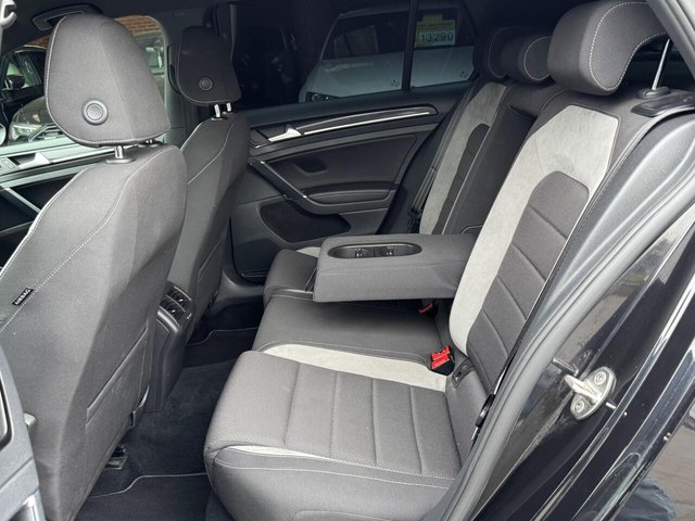 2017 VOLKSWAGEN GOLF 2017 2.0 TSI BlueMotion Tech R Hatchback 5dr Petrol DSG 4Motion Euro 6 (s/s) (310 ps) - Photo 8