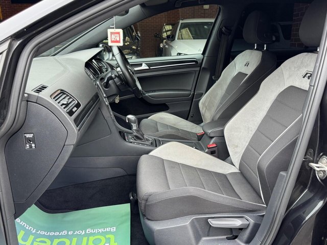 2017 VOLKSWAGEN GOLF 2017 2.0 TSI BlueMotion Tech R Hatchback 5dr Petrol DSG 4Motion Euro 6 (s/s) (310 ps) - Photo 7