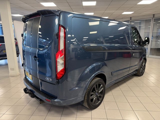2022 Ford Transit Custom 2L Sport 5dr - Photo 11