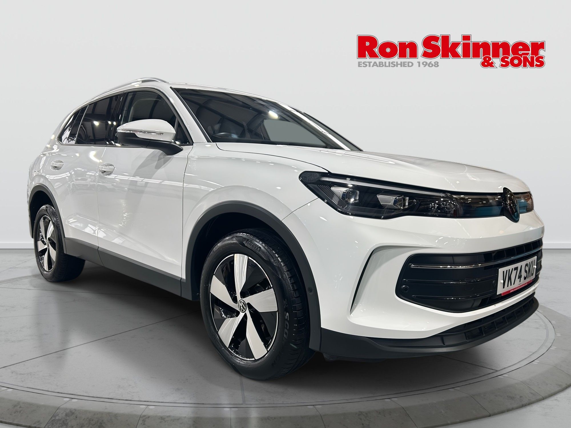 USED 2024 74 VOLKSWAGEN TIGUAN 1.5 TSI eHybrid 19.7kWh Match SUV 5dr Petrol Plug-in Hybrid DSG Euro 6 (s/s) (204 ps) 