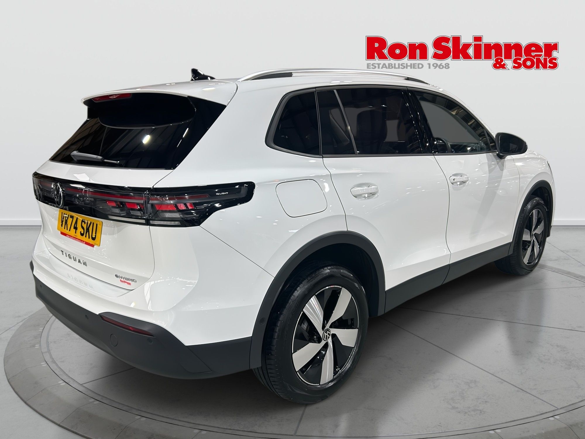 USED 2024 74 VOLKSWAGEN TIGUAN 1.5 TSI eHybrid 19.7kWh Match SUV 5dr Petrol Plug-in Hybrid DSG Euro 6 (s/s) (204 ps) 