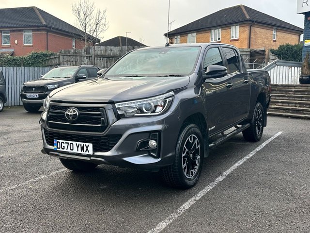 2020 TOYOTA HI-LUX - Photo 3