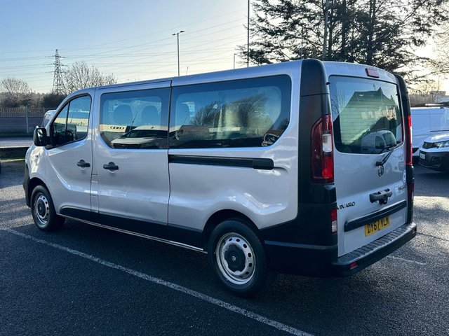 2017 VAUXHALL VIVARO - Photo 6