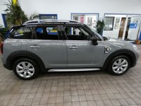 USED 2022 71 MINI COUNTRYMAN 1.5 10kWh Cooper SE Classic SUV 5dr Petrol Plug-in Hybrid Auto ALL4 Euro 6 (s/s) (222 ps) 4WD SAT NAV BLUETOOTH CRUISE CONTROL PARKING SENSORS GENUINE LOW MILES 1 OWNER WARRANTY