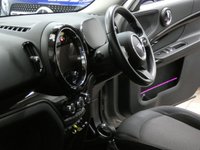 USED 2022 71 MINI COUNTRYMAN 1.5 10kWh Cooper SE Classic SUV 5dr Petrol Plug-in Hybrid Auto ALL4 Euro 6 (s/s) (222 ps) 4WD SAT NAV BLUETOOTH CRUISE CONTROL PARKING SENSORS GENUINE LOW MILES 1 OWNER WARRANTY