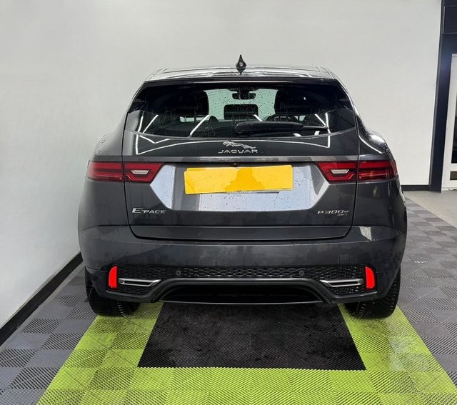 2021 JAGUAR E-PACE - Photo 5