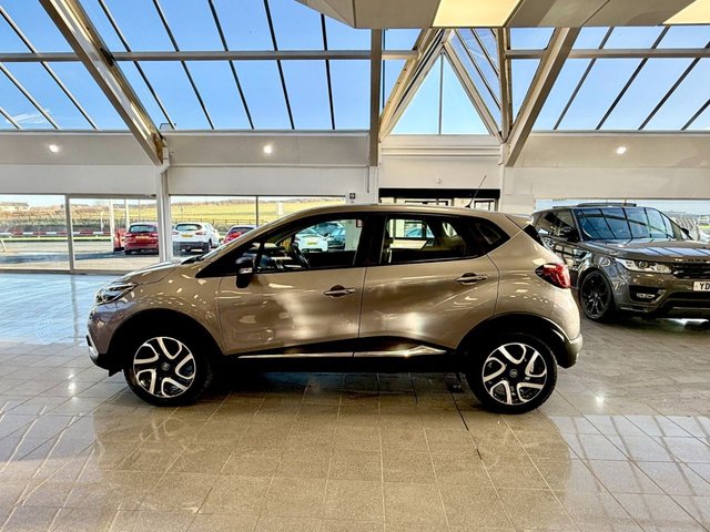 2017 Renault Captur 0.9L Dynamique Nav 5dr - Photo 2