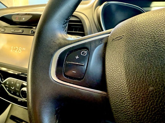 2017 Renault Captur 0.9L Dynamique Nav 5dr - Photo 12