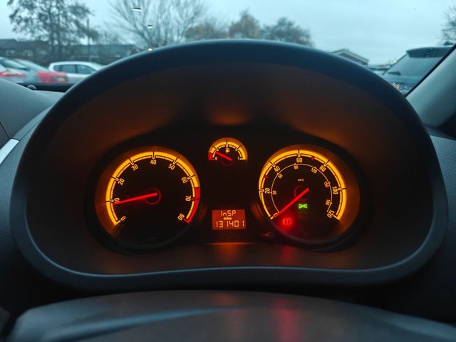 2011 VAUXHALL CORSA - Photo 5