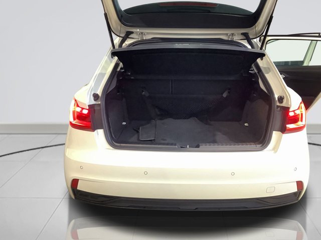 2020 Mercedes-Benz A-Class 2L Sport 5dr - Photo 12