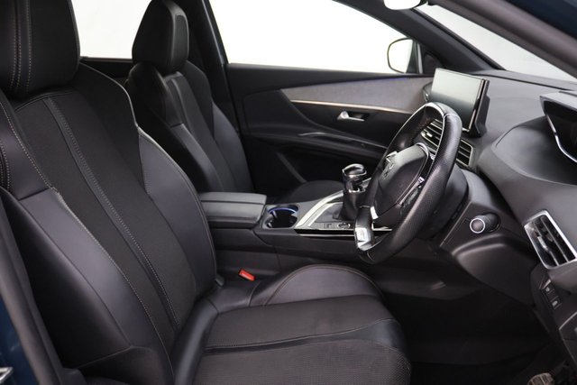 2022 Peugeot 5008 1.5L Gt 5dr - Photo 12