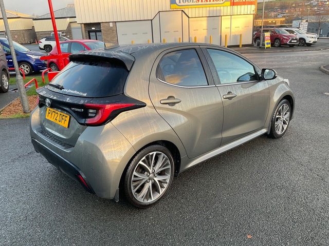 2022 TOYOTA YARIS - Photo 8