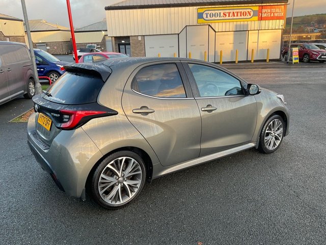 2022 TOYOTA YARIS - Photo 9